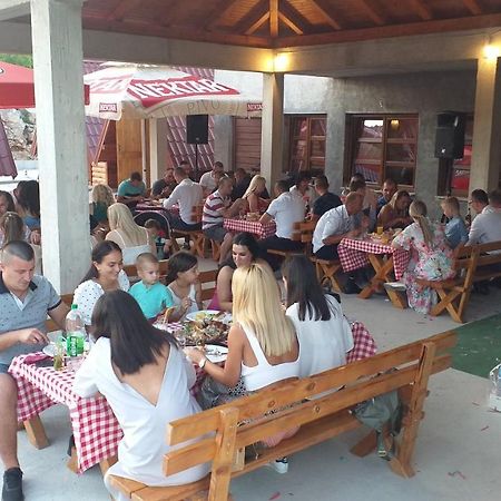 Rural Tourism/Ruralni Turizam Kisin Otel Trebin Dış mekan fotoğraf
