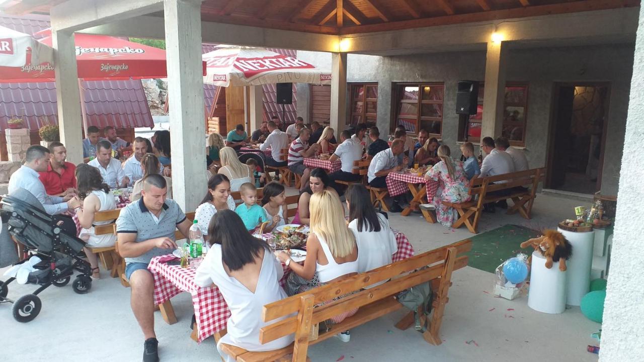 Rural Tourism/Ruralni Turizam Kisin Otel Trebin Dış mekan fotoğraf